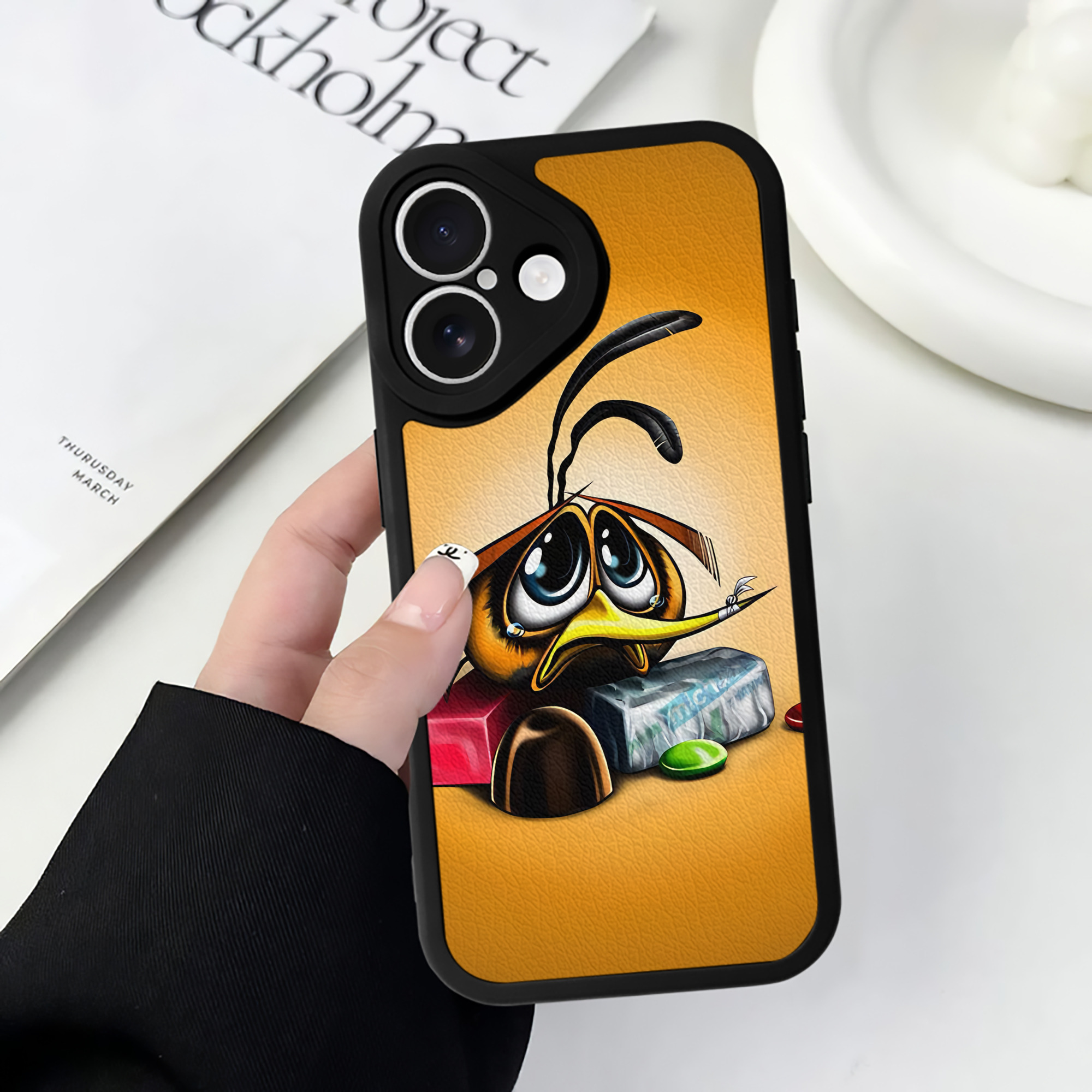 （画像用） Angry Birds アングリーバード 【iPhone 16シリーズ対応】シリコンスマホケース（レザー調） 材質：シリコン